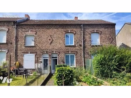 maison 7 pièces 81 m²