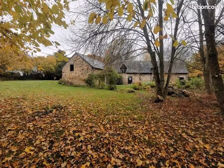 maison d'habitation  un gîte et un atelier de confiture avec son verger