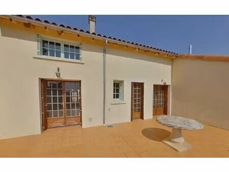 maison saulgé 79.84 m² t-4 à vendre  61 000 €