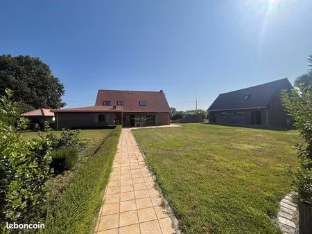 pavillon 7 pièces 136 m²