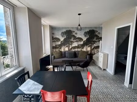 beau duplex à louer à carrouges – charme et confort au cœur de la normandie