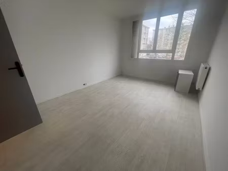 location appartement 3 pièces 51 m² à merignac (33700)  850 €