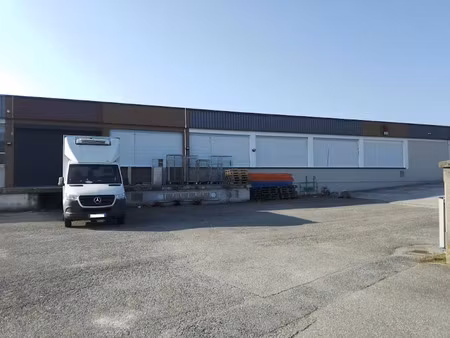 location locaux professionnels à rumilly (74150)  nan €