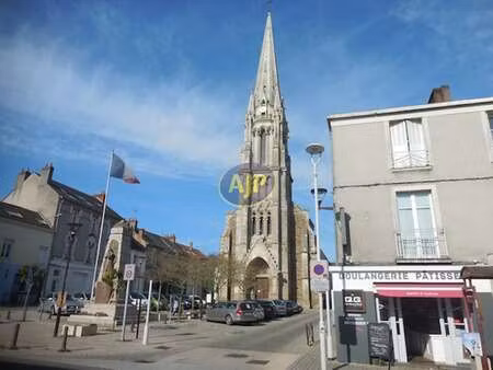 location garage box et parking à rezé (44400) : à louer / 35m² rezé