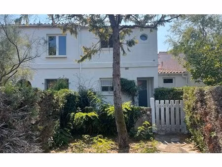 maison barzan 85 m² t-4 à vendre  243 600 €