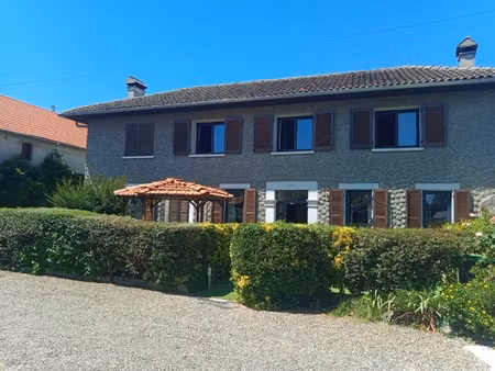maison 6 pièces - 245 m²