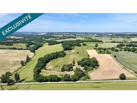 maison de campagne avec 7 hectares