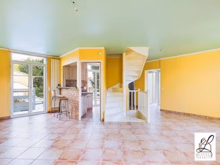 maison - 120m ²