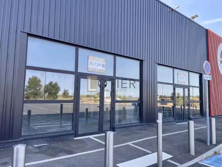 local commercial zone commercial capendu