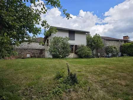 vente maison 10 pièces à saint-christophe (16420)  128 400 €