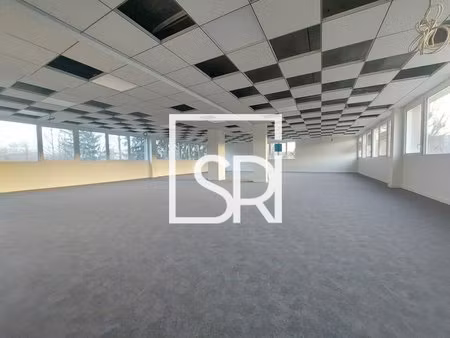 location local professionnel 419m² clermont ferrand 63000
