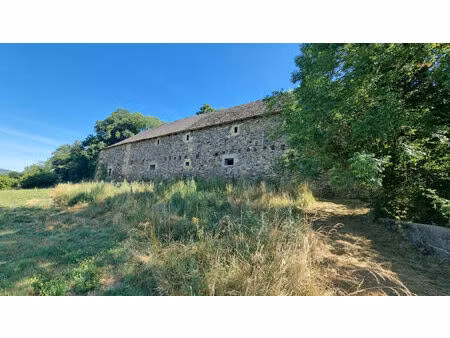 vente maison 2 pièces 255m2 saint-geniez-d'olt et d'aubrac 12130 - 99000 € - surface privé