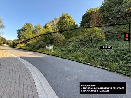 terrain à bâtir divisible en quatre lots résidentiels