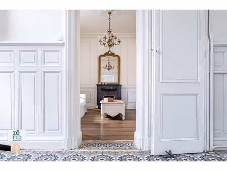 maison du xix ème siècle avec jardin  terrasse  orangerie et