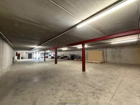 te huur  flexibele stockageruimtes te mont-de-l'enclus