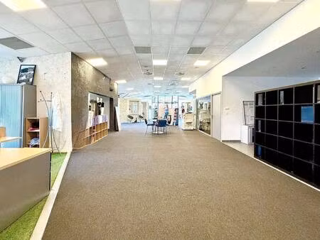 local commercial à louer