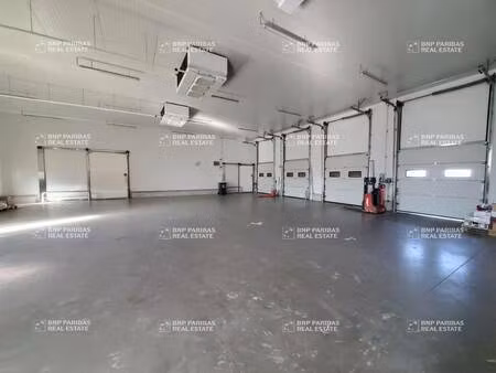 local d'activités à louer