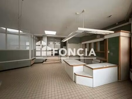 local commercial à louer