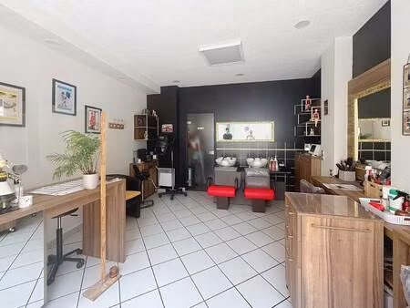 local d'activités à vendre