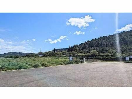 terrain constructible viabilisé à vendre