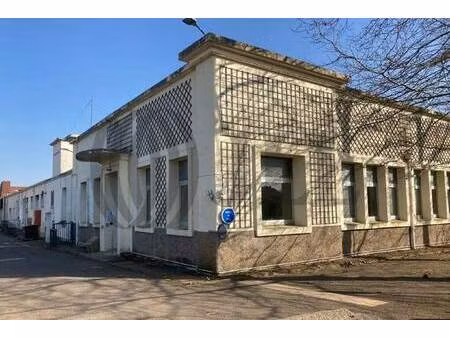 local d'activités à louer