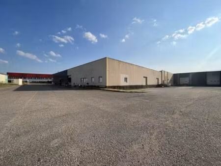 local d'activités à louer