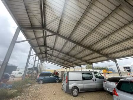 local d'activités à vendre