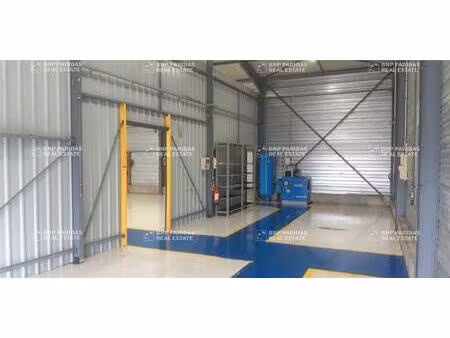 local d'activités à vendre