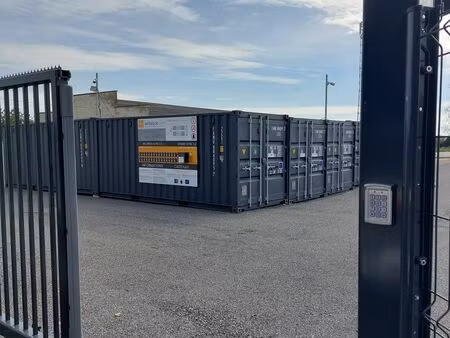 box de stockage  garde-meuble sécurisé à maison rouge dallon près de saint quentin