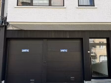 te koop – gesloten garagebox in residentie lantana  knokke