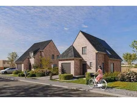 nieuwbouwwoning met 4 slaapkamers nabij het centrum van d...