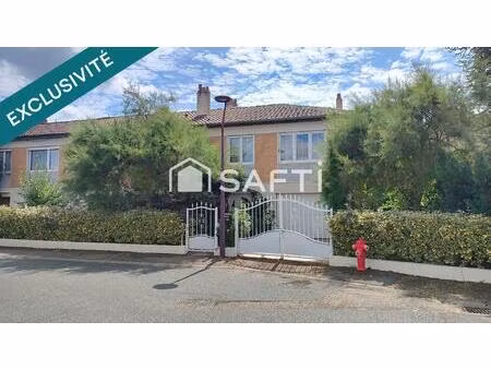 maison de 155m2 sur terrain arboré de 5 ares environ.