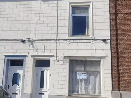 bonne maison de rangée sur 1a 20ca