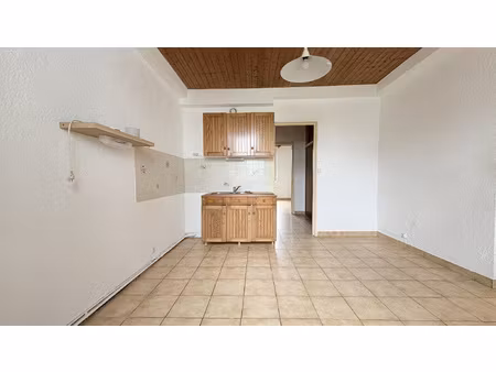 appartement 2 pieces de 40 m2 habitable