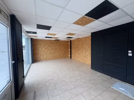 à louer local commercial – 600 € |oye-plage