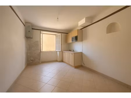 vente maison 3 pièces 60 m² à correns (83570)  99 000 €