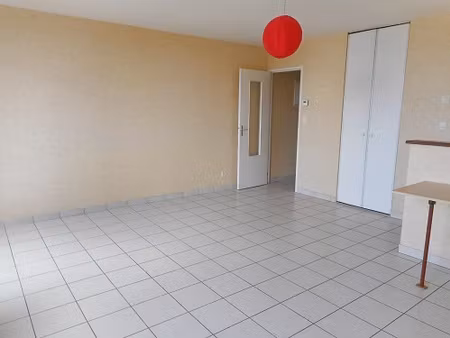 location appartement 2 pièces 56m² bellac 87300