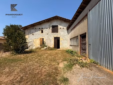 ancien chai viticole à réinventer – 180 m² à aménager  cour intérieure & dépendances – 900