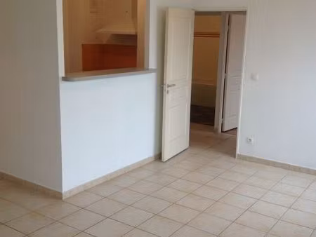 location appartement 2 pièces 56m²