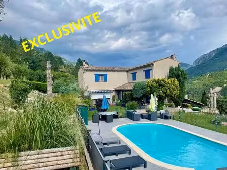 maison 6 pièces 179 m² - terrain 6146 m² - piscine