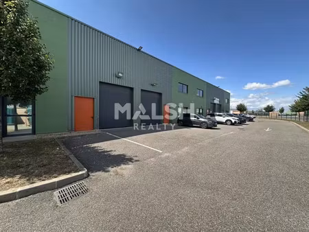 exclusivité ! local d'activités à civrieux - a louer - 210 m²