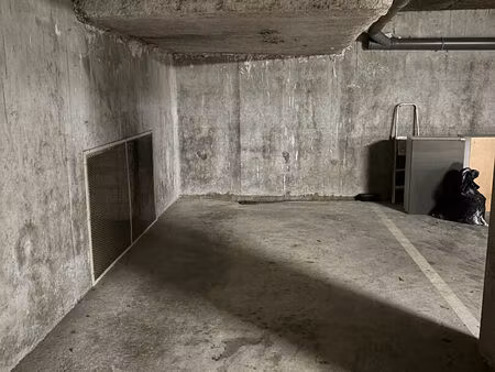 emplacement de stationnement rue blanqui