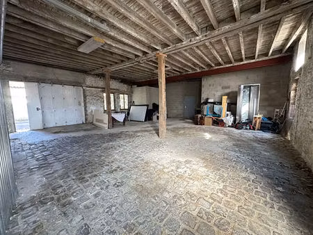 local / stockage provins centre ville