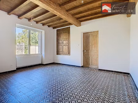 à vendre : longère rénovée à huilly-sur-seille 5 pièces