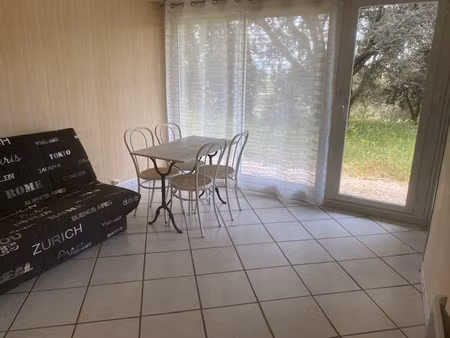 mondragon - studio meublé