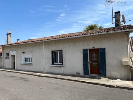 vente maison 3 pièces 64 m² à chalais (16210)  77 400 €