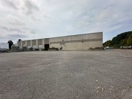 ensemble semi-industriel de 1620m²