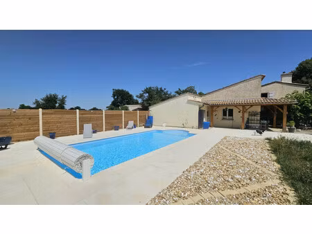 vente maison la lande de pomerol  148m² 5 pièces 273 000€ avec piscine