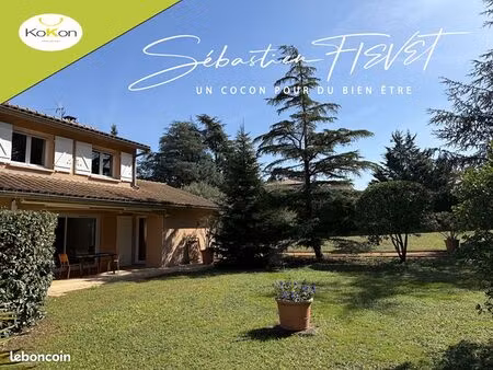 villa 6 pièces 137 m²