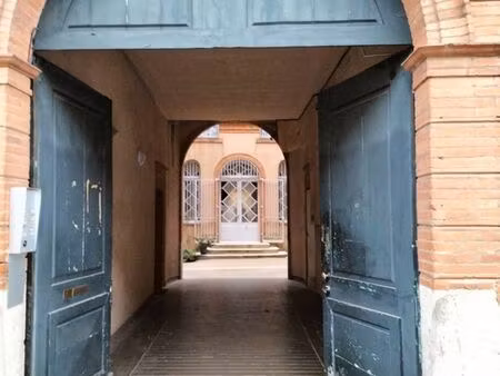 parking/box 12 m² montauban